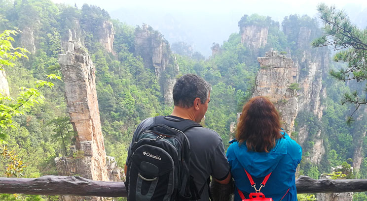 voyageurs au parc de Wulingyuan de Zhangjiajie