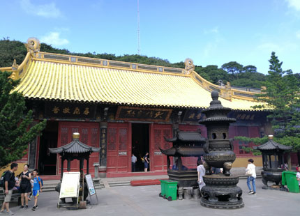temple de Huiji au mont Putuoshan