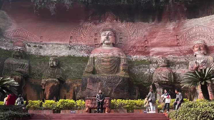 Parc des bouddhas orientaux de Leshan